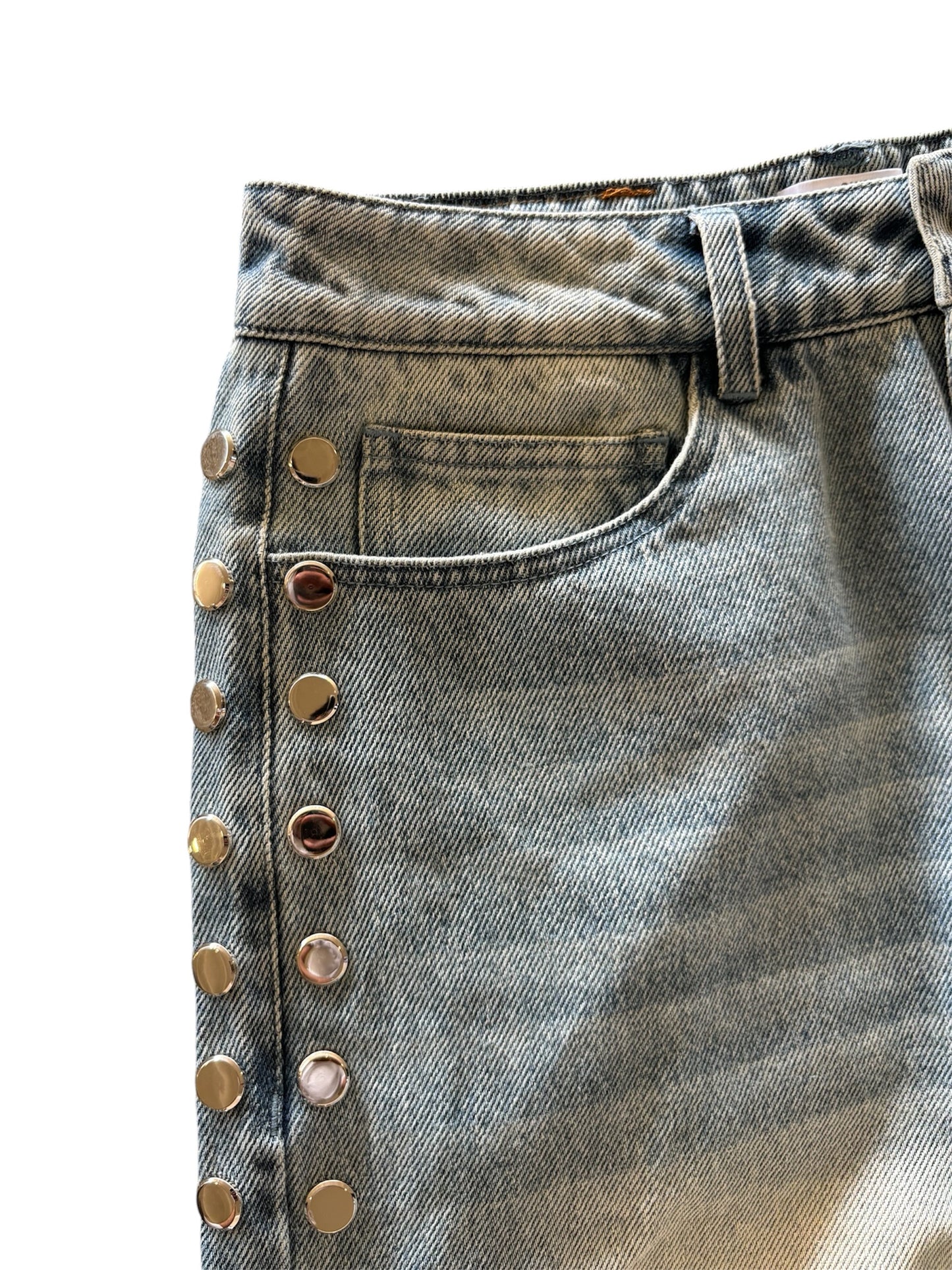 BLUE WASHED BUTTON DENIM