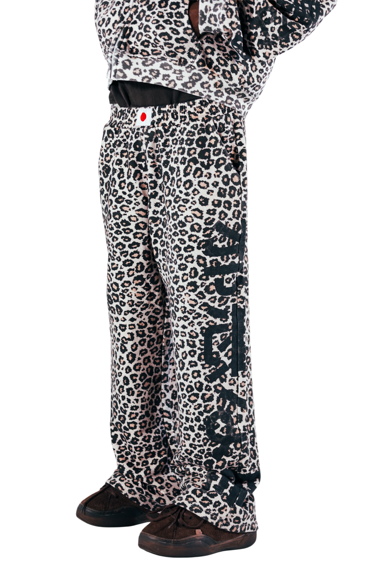 JAPAN LEOPARD PRINT SWEATS